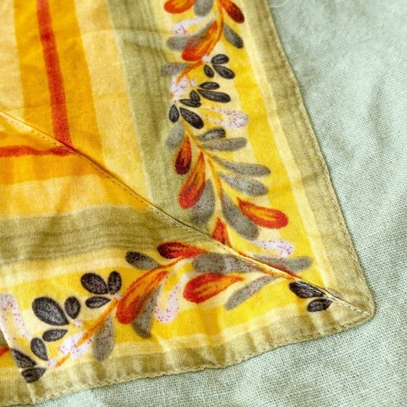 TABLETOPS UNLIMITED Green Orange Olive Print Tuscany Bordered Tablecloth 48”X64” - Picture 3 of 7